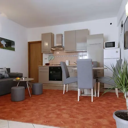 Visnjik Apartment Zadar